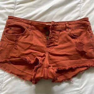 Billabong peach shorts